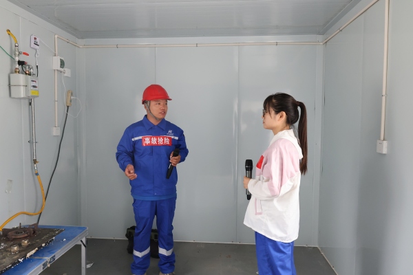 定兴Z6尊龙凯时安应急演练2_副本.jpg 定兴Z6尊龙凯时安应急演练2_副本.jpg